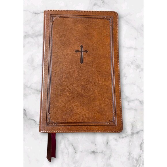 NKJV End-of-Verse Reference Bible Large Print Brown Leathersoft Cover NEW - Picture 1 of 16